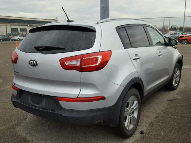 KNDPB3A24D7431559 - 2013 KIA SPORTAGE B SILVER photo 4