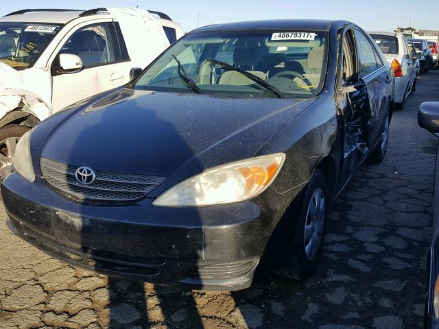 JTDBE32K020082082 - 2002 TOYOTA CAMRY LE იასამნისფერი ფოტო 2