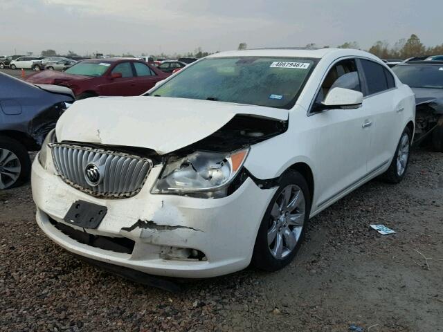 1G4GC5GG3AF135134 - 2010 BUICK LACROSSE C WHITE photo 2