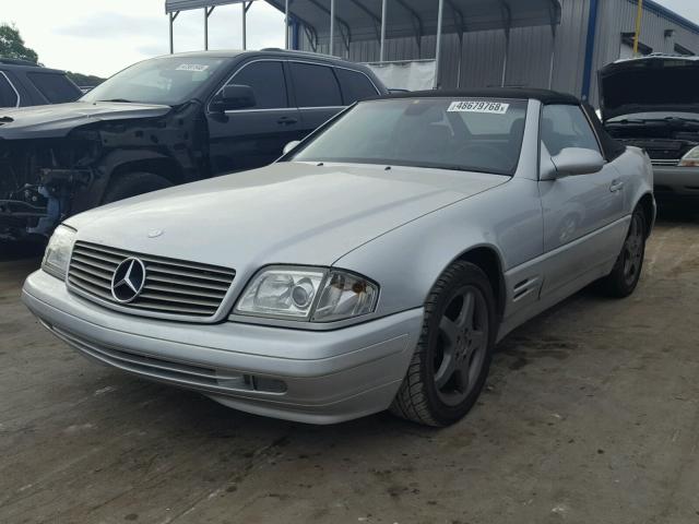 WDBFA68F2YF190863 - 2000 MERCEDES-BENZ SL 500 SILVER photo 2