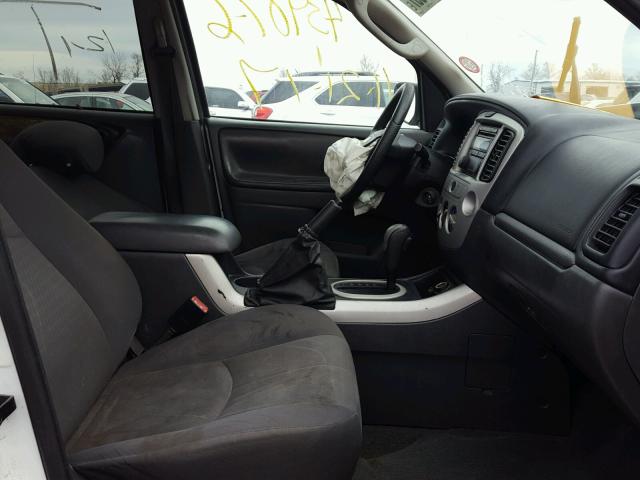 4F2YZ02Z85KM61253 - 2005 MAZDA TRIBUTE I WHITE photo 5