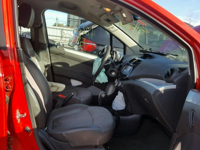 KL8CD6S96EC560118 - 2014 CHEVROLET SPARK 1LT RED photo 5