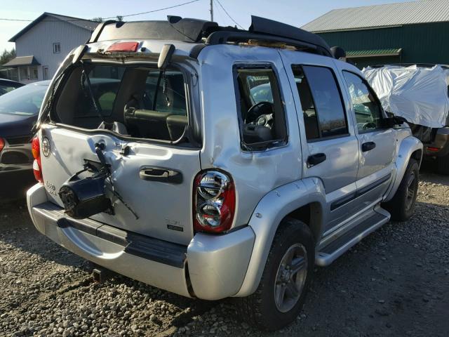1J4GL38K24W201845 - 2004 JEEP LIBERTY RE SILVER photo 4