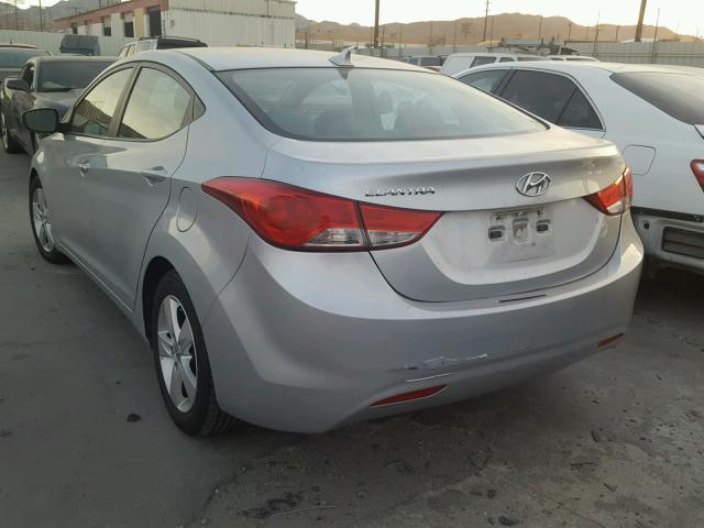 5NPDH4AEXDH348313 - 2013 HYUNDAI ELANTRA GL SILVER photo 3