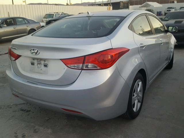 5NPDH4AEXDH348313 - 2013 HYUNDAI ELANTRA GL SILVER photo 4