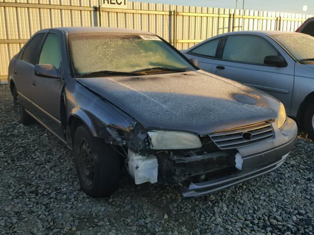 4T1BG22K7XU569635 - 1999 TOYOTA CAMRY CE GRAY photo 1