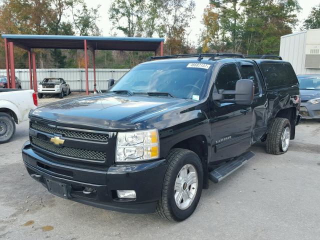 1GCRKTE30BZ399870 - 2011 CHEVROLET SILVERADO BLACK photo 2