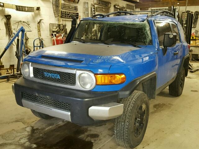 JTEBU11FX8K031788 - 2008 TOYOTA FJ CRUISER BLUE photo 2