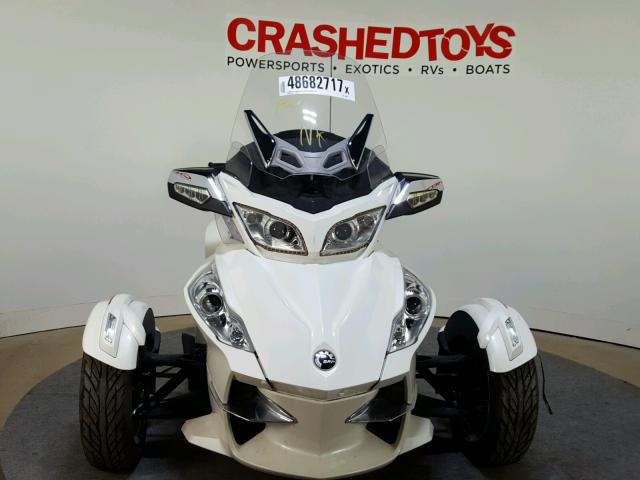 2BXNBBC16DV000829 - 2013 CAN-AM SPYDER ROA WHITE photo 3