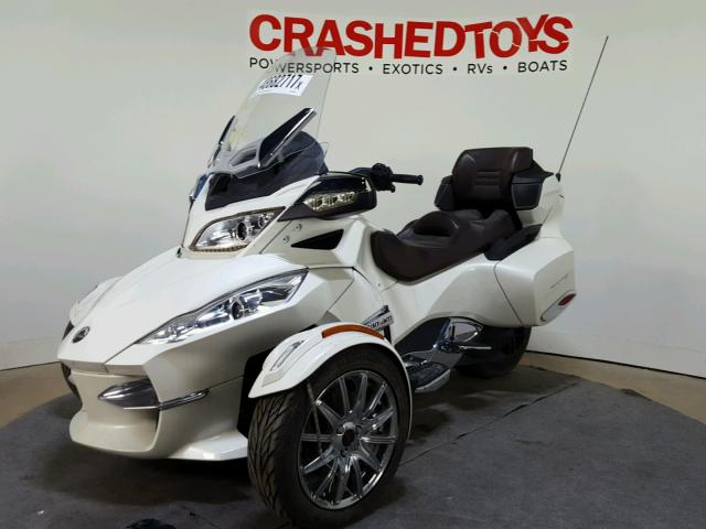 2BXNBBC16DV000829 - 2013 CAN-AM SPYDER ROA WHITE photo 4