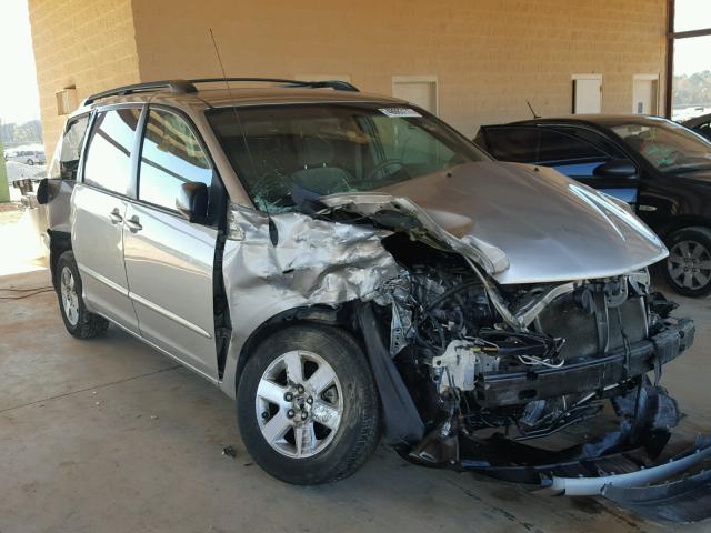 5TDZK23C17S098353 - 2007 TOYOTA SIENNA CE SILVER photo 1