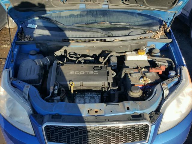 KL1TD66E69B336784 - 2009 CHEVROLET AVEO LS BLUE photo 7
