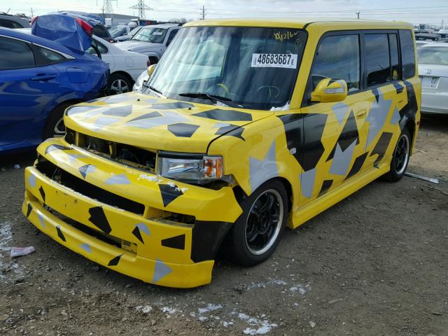 JTLKT324454016692 - 2005 TOYOTA SCION XB YELLOW photo 2