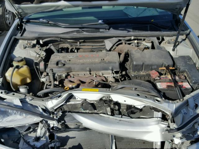 JTDBE32K030234430 - 2003 TOYOTA CAMRY LE Silber Foto 7