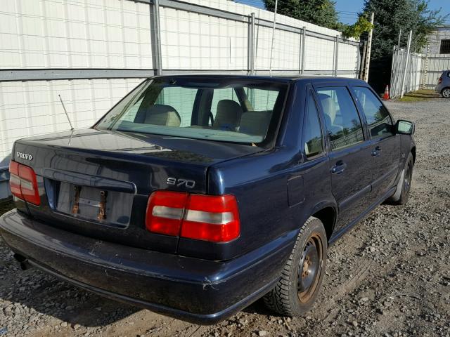 YV1LS55A5X2598634 - 1999 VOLVO S70 BLUE photo 4