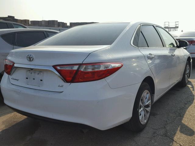 4T4BF1FKXFR481285 - 2015 TOYOTA CAMRY LE WHITE photo 4