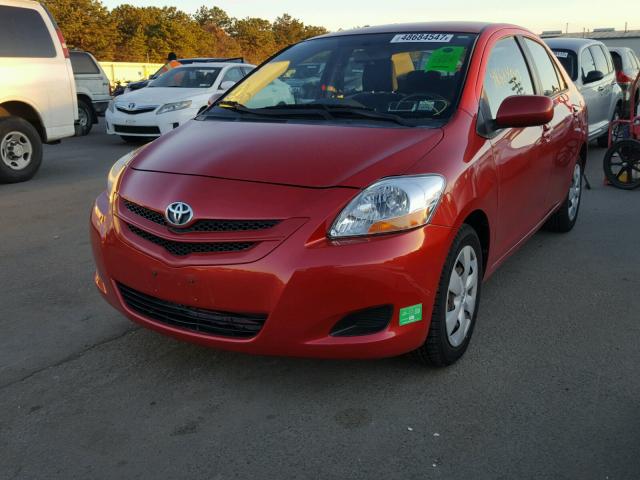 JTDBT923571148161 - 2007 TOYOTA YARIS RED photo 2