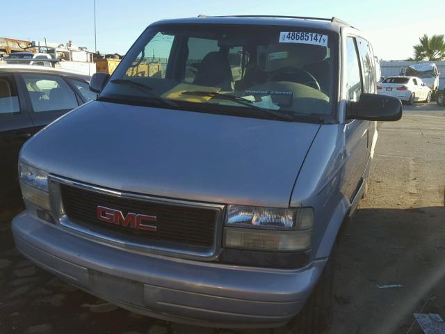 1GKDM19W7YB501362 - 2000 GMC SAFARI XT SILVER photo 2