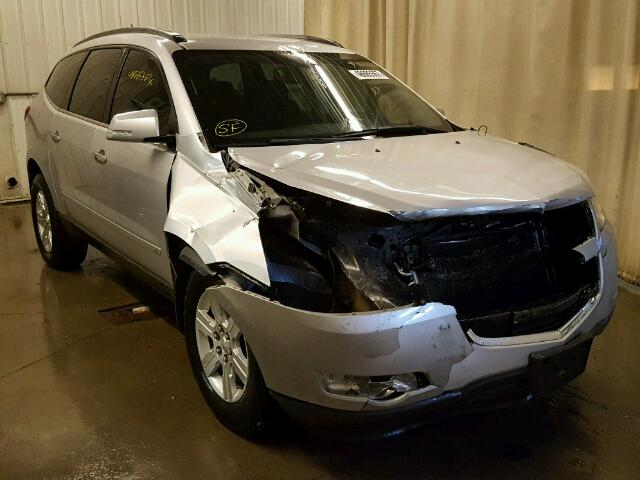 1GNLRFED9AS130860 - 2010 CHEVROLET TRAVERSE L SILVER photo 1