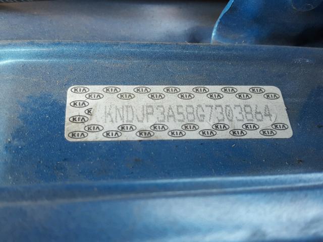 KNDJP3A58G7303864 - 2016 KIA SOUL + BLUE photo 10