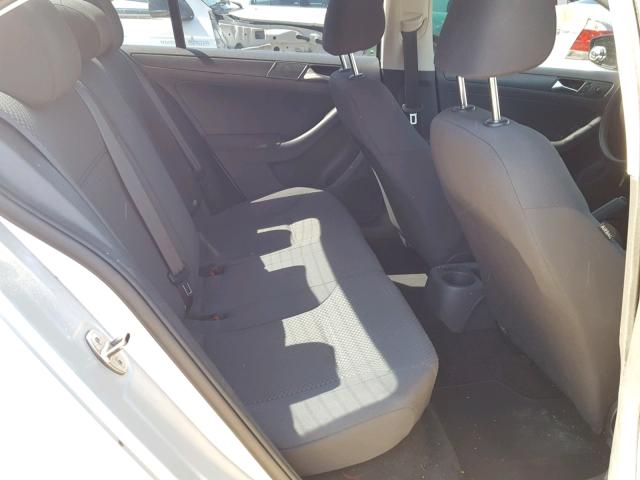 3VW2K7AJ0BM365827 - 2011 VOLKSWAGEN JETTA BASE GRAY photo 6