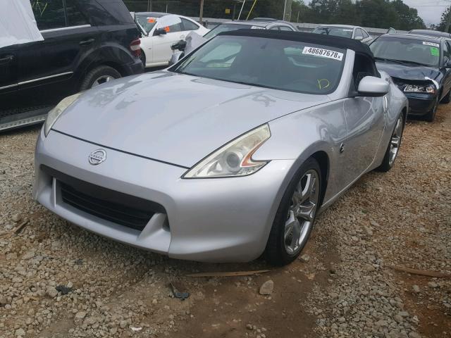 JN1AZ4FH9AM302026 - 2010 NISSAN 370Z SILVER photo 2