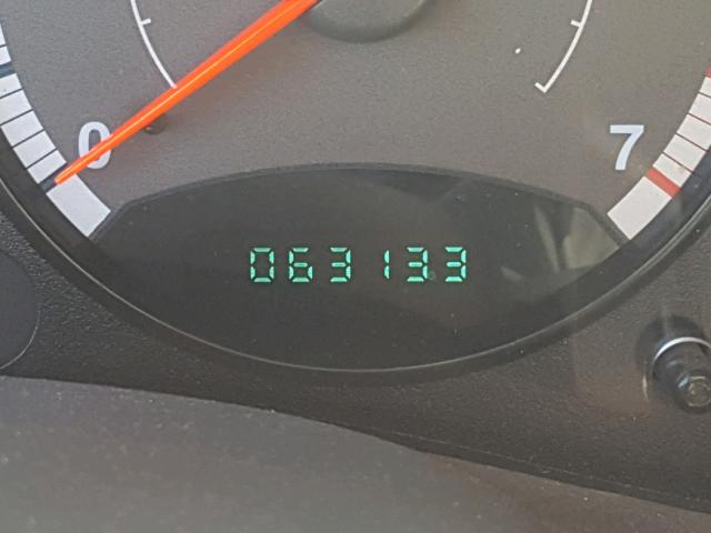 1J4GL38K65W643917 - 2005 JEEP LIBERTY RE RED photo 8