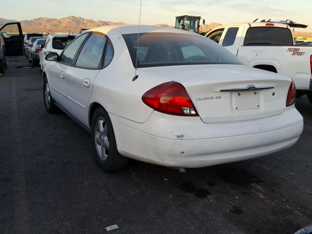 1FAFP55S1YA132810 - 2000 FORD TAURUS WHITE photo 3