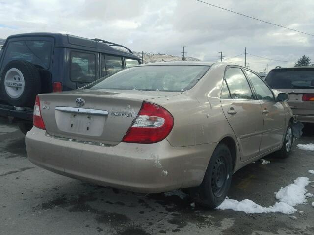 JTDBE32K720073296 - 2002 TOYOTA CAMRY LE GOLD photo 4