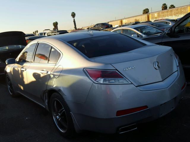 19UUA8F28AA013517 - 2010 ACURA TL SILVER photo 3