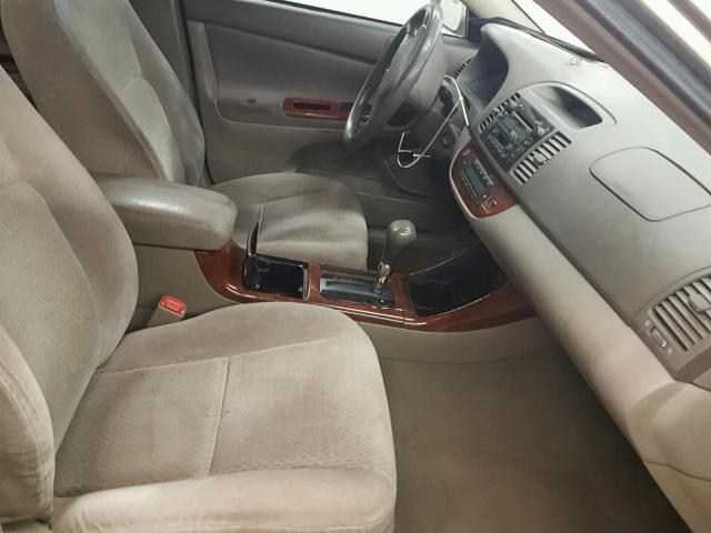 4T1BE32K84U813784 - 2004 TOYOTA CAMRY LE თაფლისფერი ფოტო 5