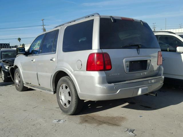 5LMFU27506LJ12258 - 2006 LINCOLN NAVIGATOR 银色 照片 3