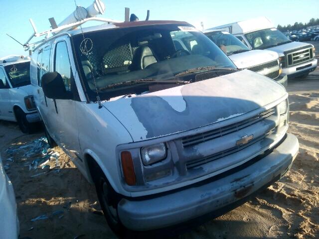 1GCFG25W0Y1261360 - 2000 CHEVROLET EXPRESS G2 WHITE photo 1