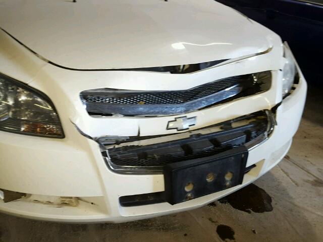 1G1ZJ57718F296913 - 2008 CHEVROLET MALIBU 2LT WHITE photo 9