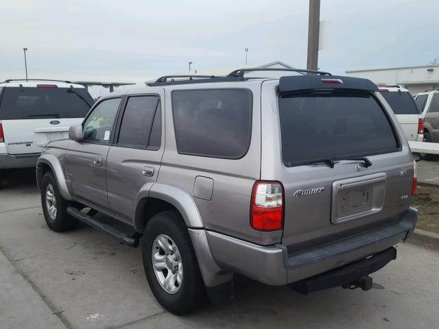 JT3GN86R020236904 - 2002 TOYOTA 4RUNNER SR SILVER photo 3