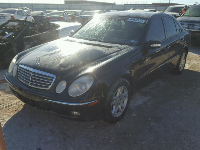 WDBUF65J45A643441 - 2005 MERCEDES-BENZ E 320 BLACK photo 2