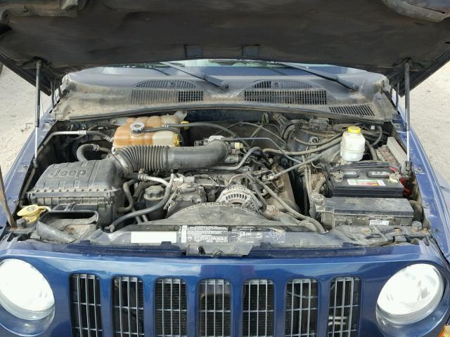 1J4GK38K25W560097 - 2005 JEEP LIBERTY RE BLUE photo 7