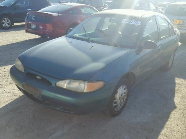 1FAFP13P4WW209418 - 1998 FORD ESCORT SE GREEN photo 2