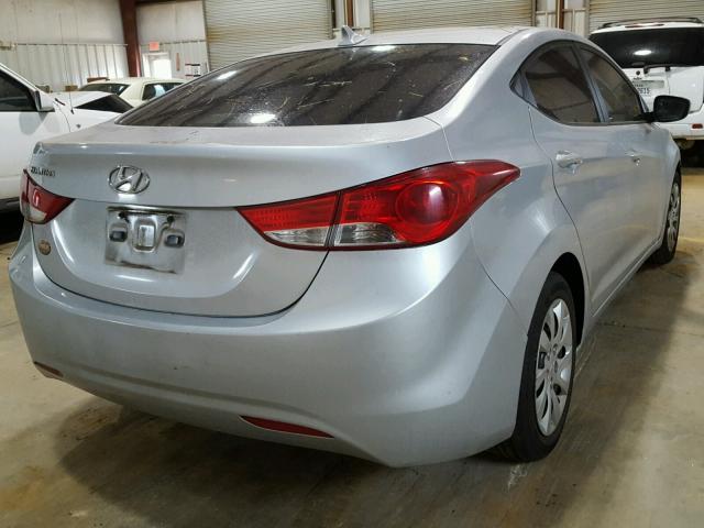 5NPDH4AE5CH138393 - 2012 HYUNDAI ELANTRA GL SILVER photo 4