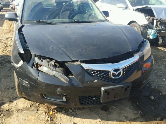 JM1BK12F581800440 - 2008 MAZDA 3 I BLACK photo 9