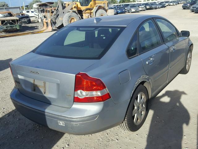 YV1MS382562181719 - 2006 VOLVO S40 2.4I SILVER photo 4