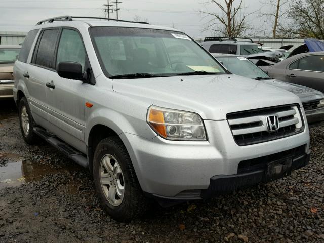 2HKYF181X7H508073 - 2007 HONDA PILOT LX SILVER photo 1