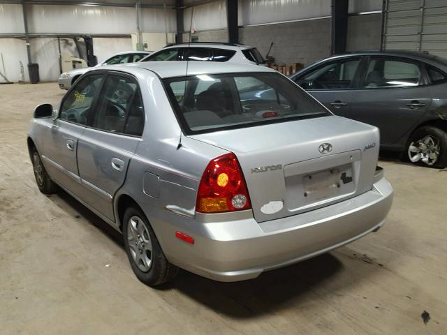 KMHCG45C44U552999 - 2004 HYUNDAI ACCENT GL SILVER photo 3