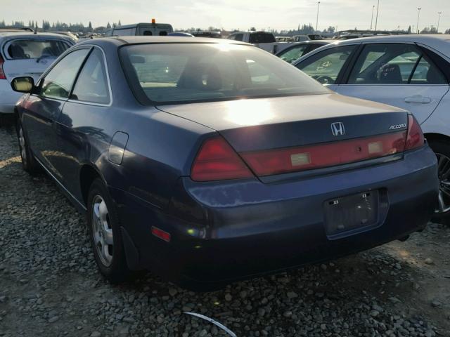 1HGCG32771A010655 - 2001 HONDA ACCORD EX BLUE photo 3