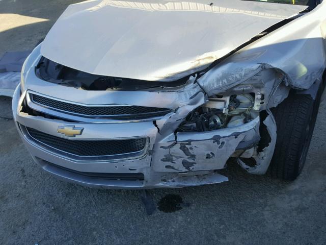 1G1ZC5EB6AF116381 - 2010 CHEVROLET MALIBU 1LT 银色 照片 9