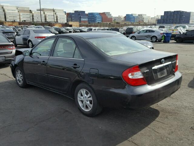 4T1BF32K44U068898 - 2004 TOYOTA CAMRY LE შავი ფოტო 3