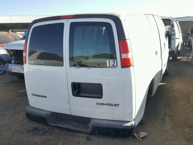 1GCFG15XX61259213 - 2006 CHEVROLET EXPRESS G1 WHITE photo 4