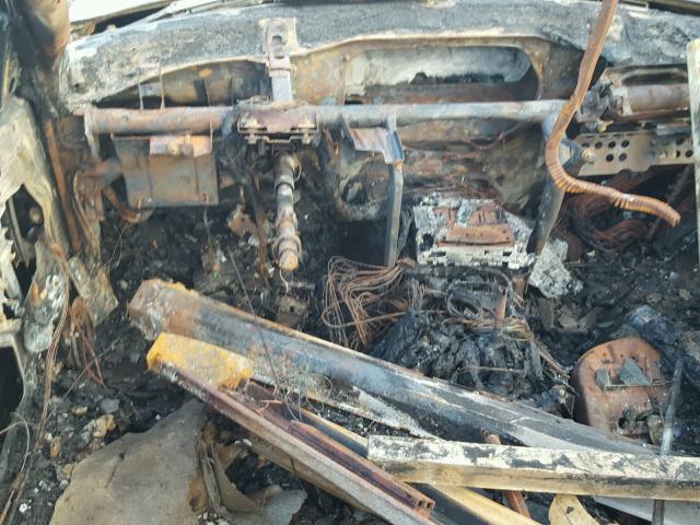 WBABW53405PL50338 - 2005 BMW 330 CI BURN photo 9