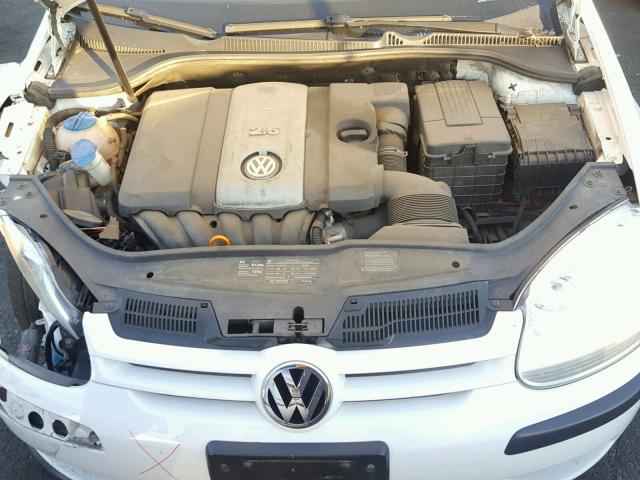 WVWAB71K59W115906 - 2009 VOLKSWAGEN RABBIT WHITE photo 7