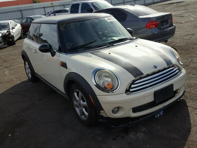 WMWMF33508TT64015 - 2008 MINI COOPER WHITE photo 1